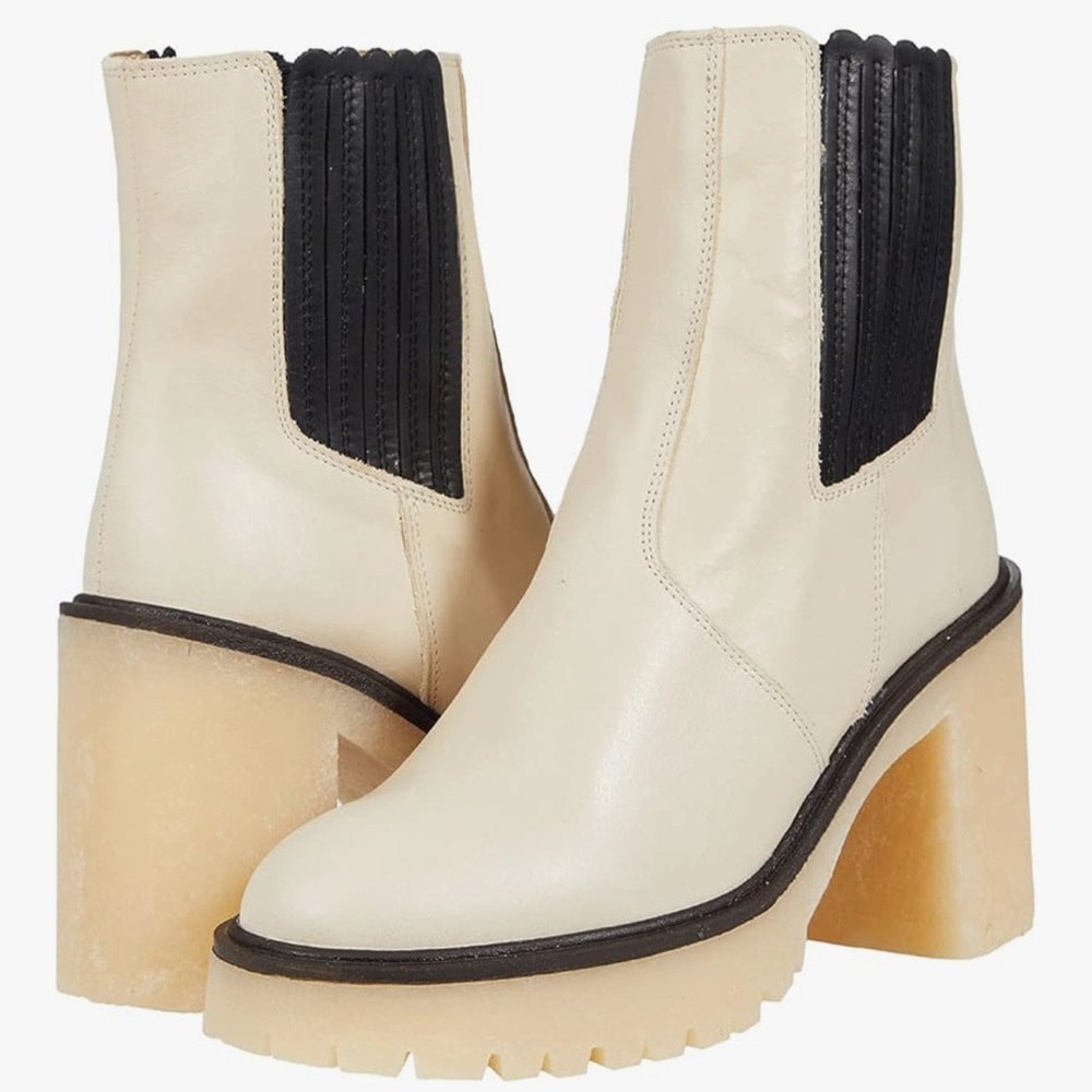 Free People James Chelsea Boots -Size 9 / 39.5 New in Box